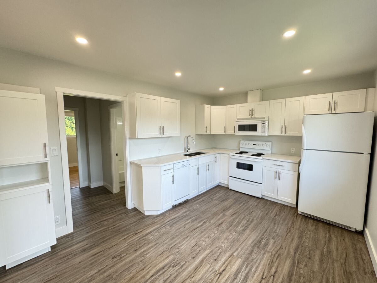 Duplex with Private Front Yard! Ace Property Management